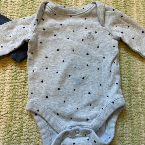 BABY GAP BUNDLE ORGANIC COTTON FIRST FAVORITE BODYSUITS SIZE NEWBORN - Picture 2 of 11